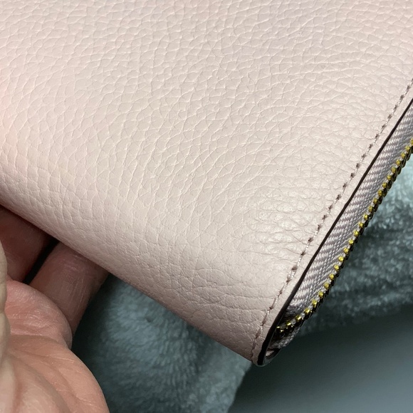 Michael Kors Jet Set Travel Large Pebbled Leather Wristlet - Picture 9 of 16